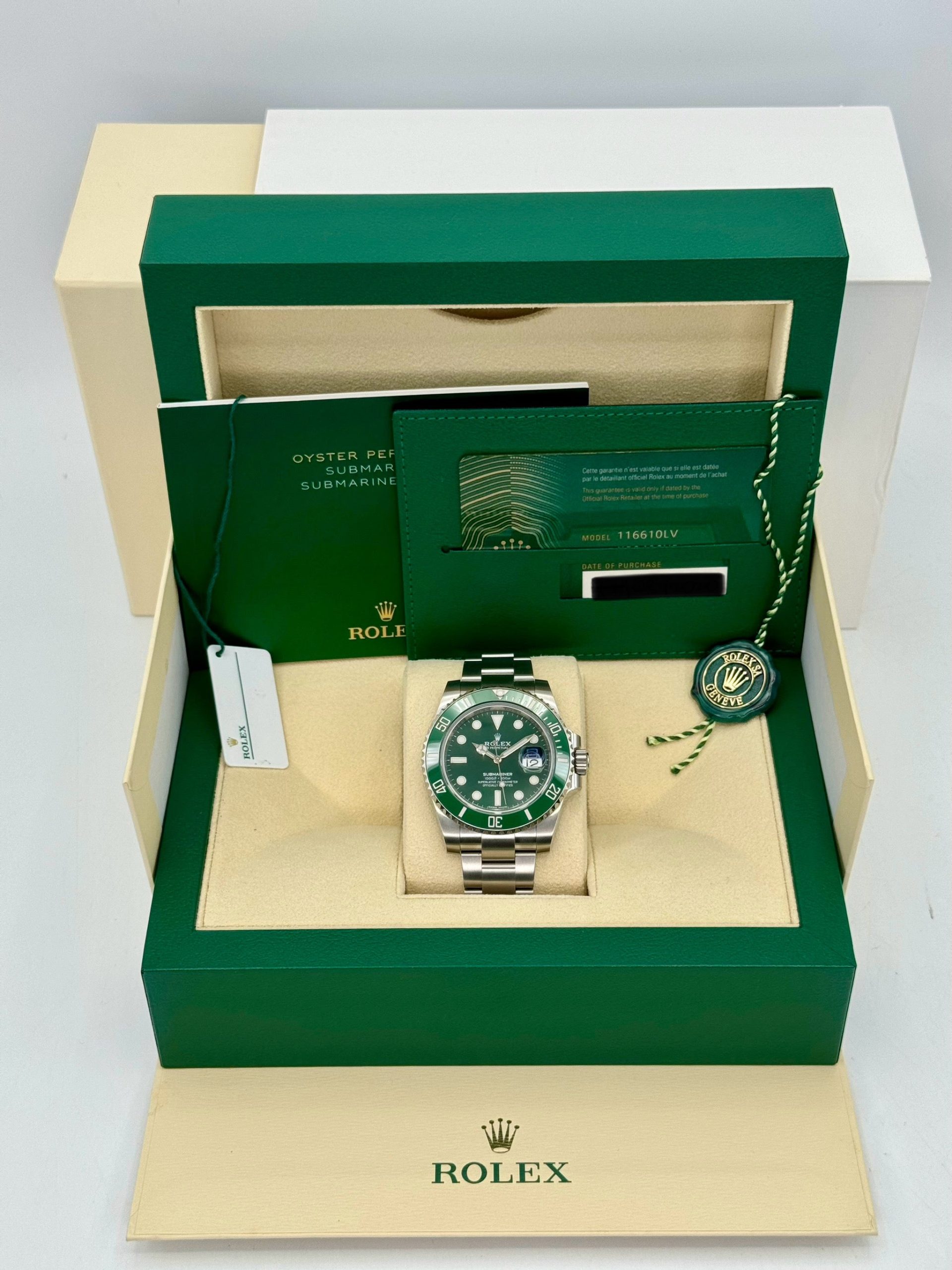 NEW 2020 Rolex Submariner "Hulk" 40mm 116610LV Green Dial - Image 13
