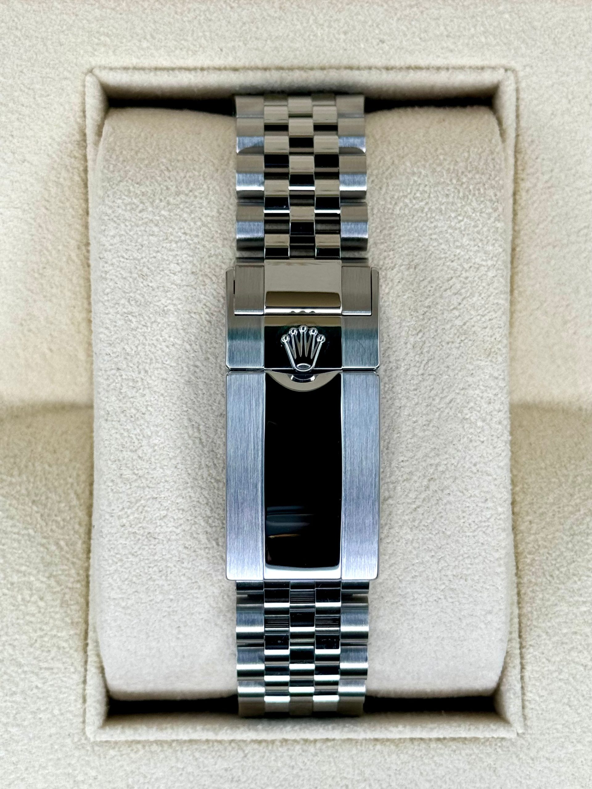 NEW 2024 Rolex GMT-Master II "Batgirl" 40mm 126710BLNR Jubilee - Image 2