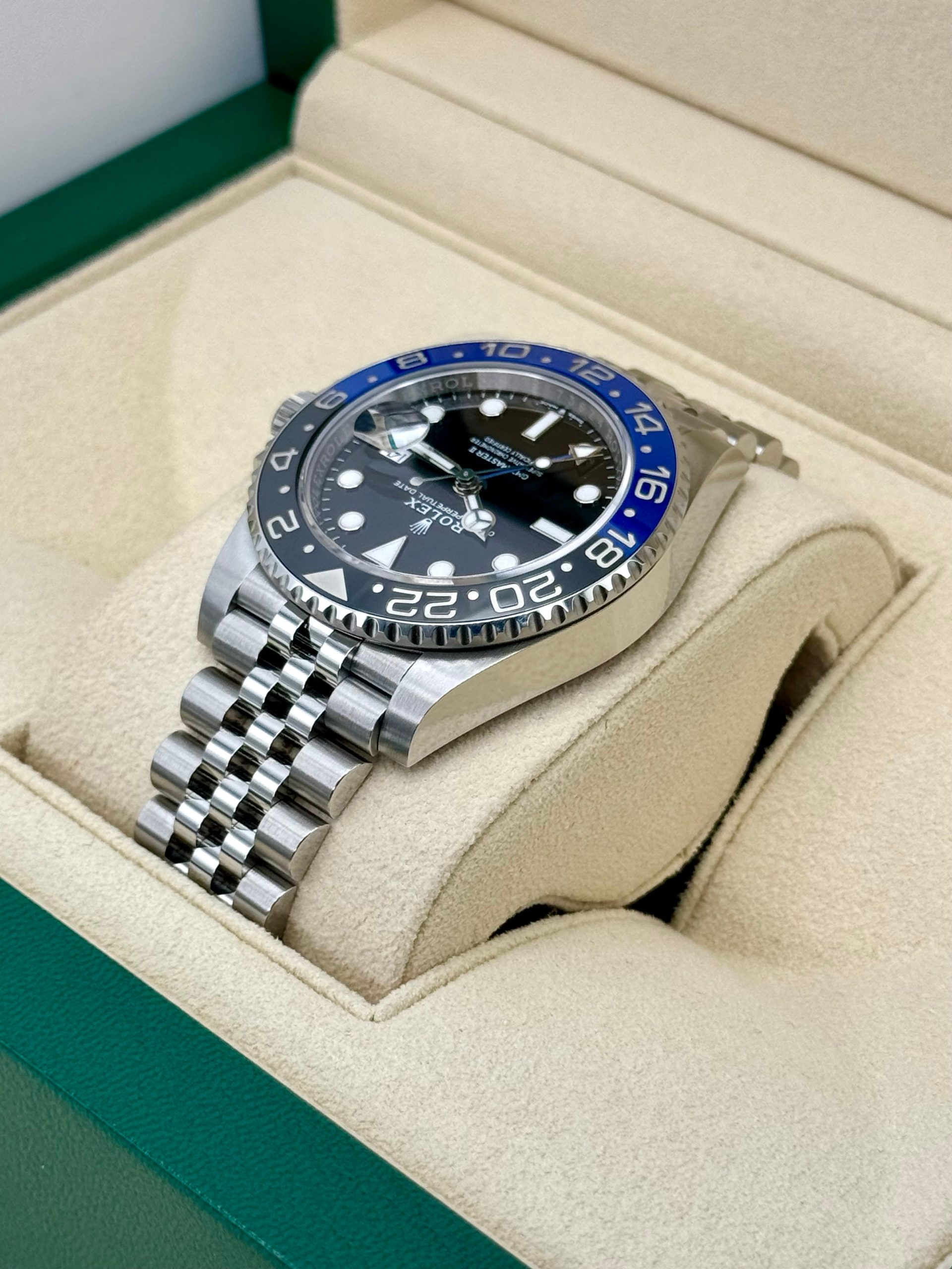 NEW 2024 Rolex GMT-Master II "Batgirl" 40mm 126710BLNR Jubilee - Image 7