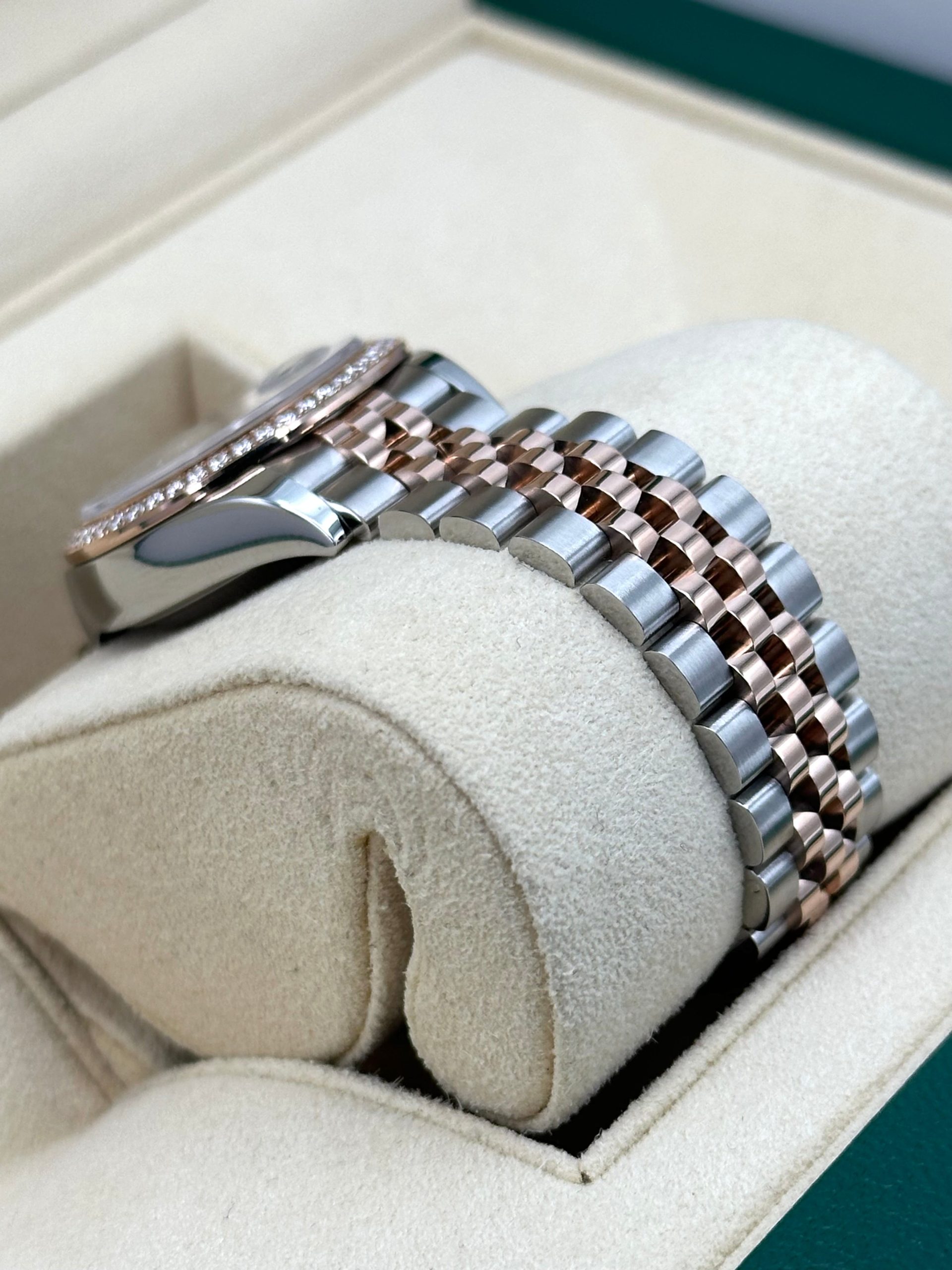 2017 Rolex Lady-Datejust 28mm 279381RBR Two-Tone Purple Diamond Dial - Image 6