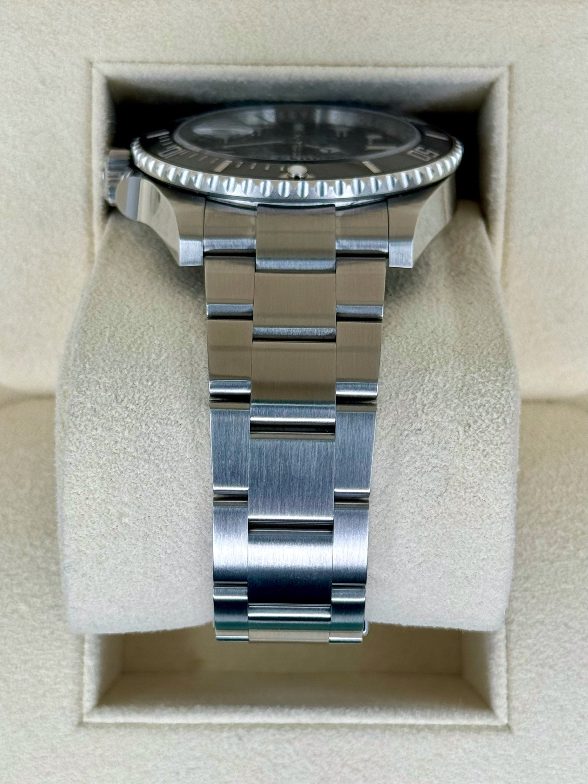 2021 Rolex Submariner 41mm 126610LN Stainless Steel Black Dial - Image 4