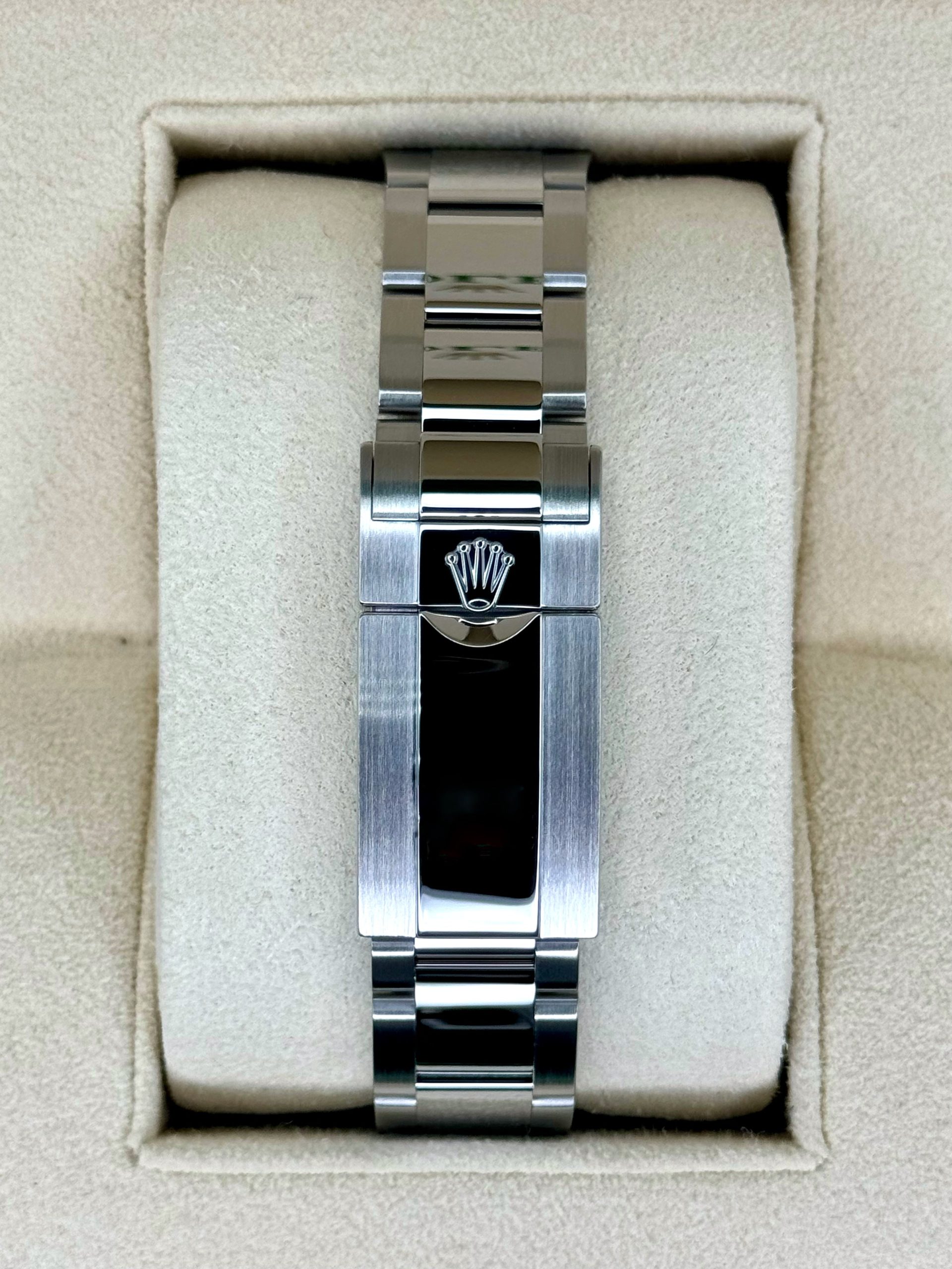 2024 Rolex Daytona 40mm 126500LN Stainless Steel Black Dial - Image 2