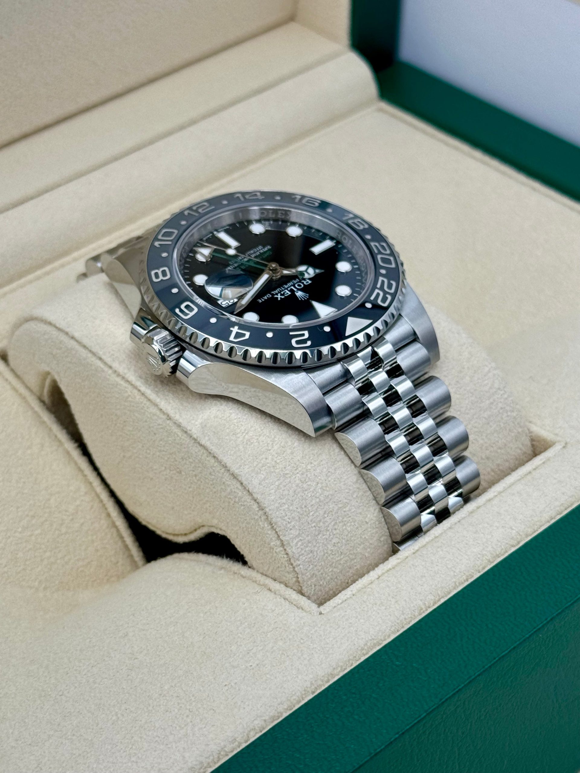 NEW 2024 Rolex GMT-Master II "Bruce Wayne" 40mm 126710GRNR Jubilee - Image 8