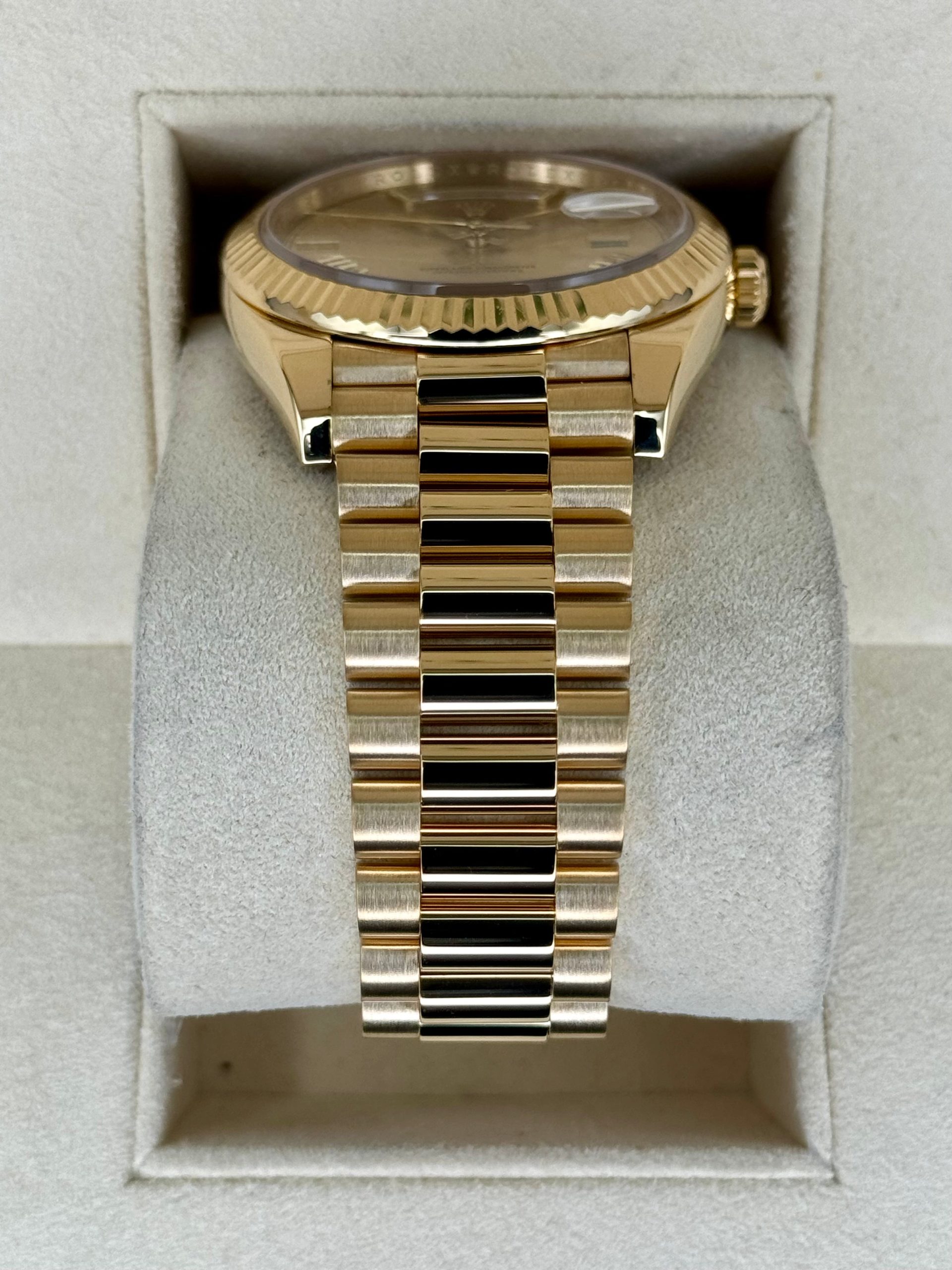 2021 Rolex Day-Date 40mm 228238 Presidential Champagne Dial - Image 3