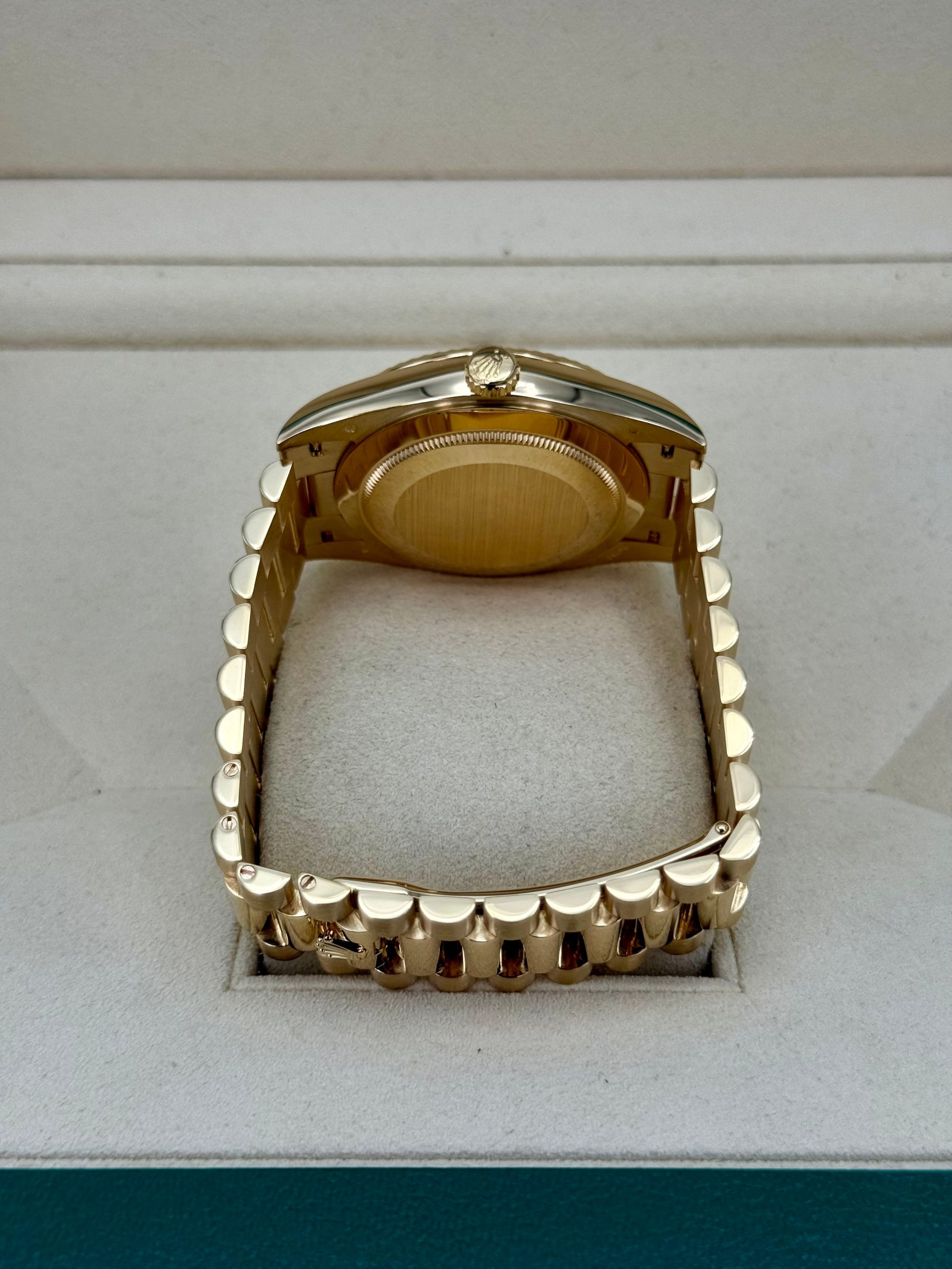 2021 Rolex Day-Date 40mm 228238 Presidential Champagne Dial - Image 9