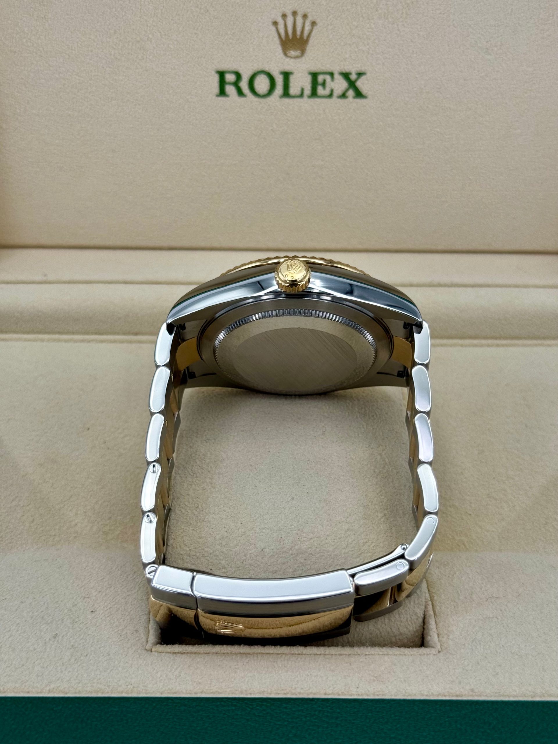 2017 Rolex Sky-Dweller 42mm 326933 Two-Tone Oyster Champagne Dial - Image 9