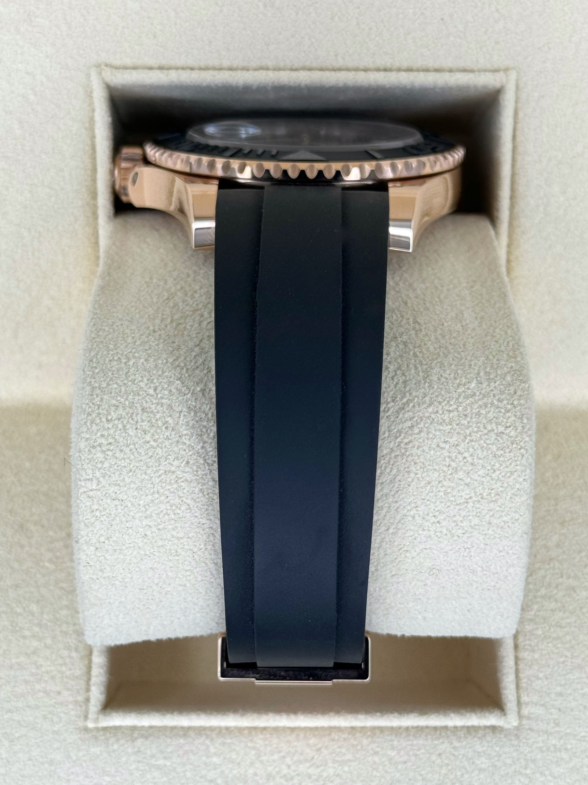 2024 Rolex Yacht-Master 40mm 126655 Rose Gold Oysterflex Black Dial - Image 4