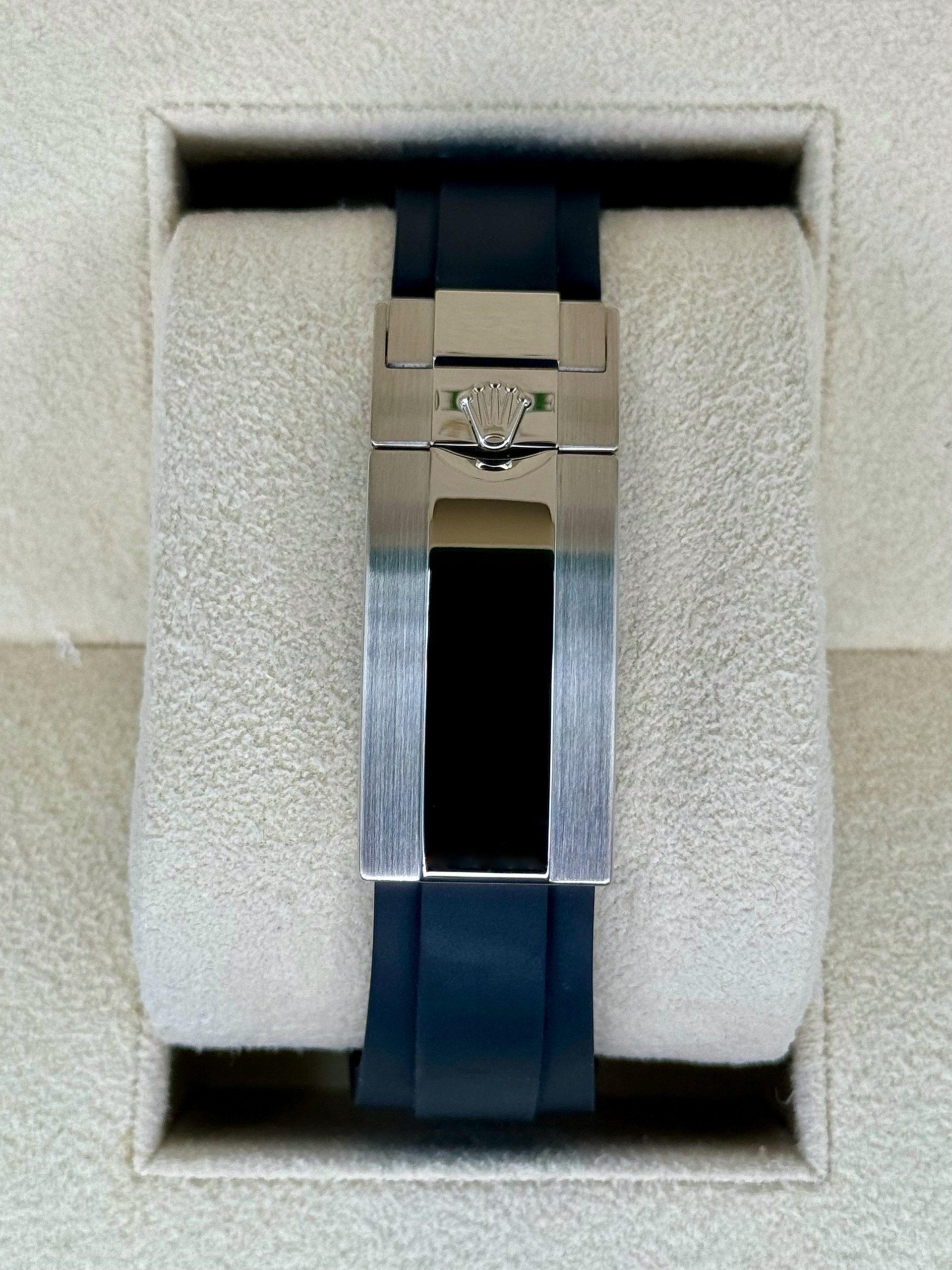 2023 Rolex Yacht-Master 42mm 226659 White Gold Oysterflex Black Dial - Image 2