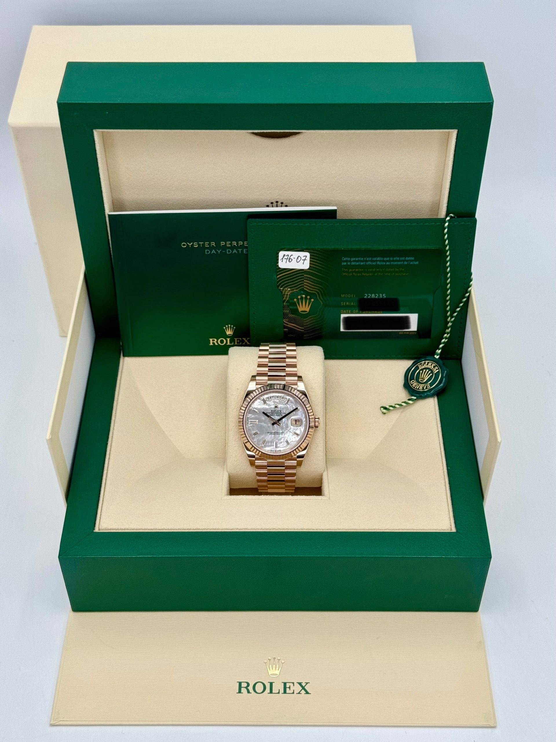 NEW 2024 Rolex Day-Date 40mm 228235 Rose Gold MOP Diamond Dial - Image 12