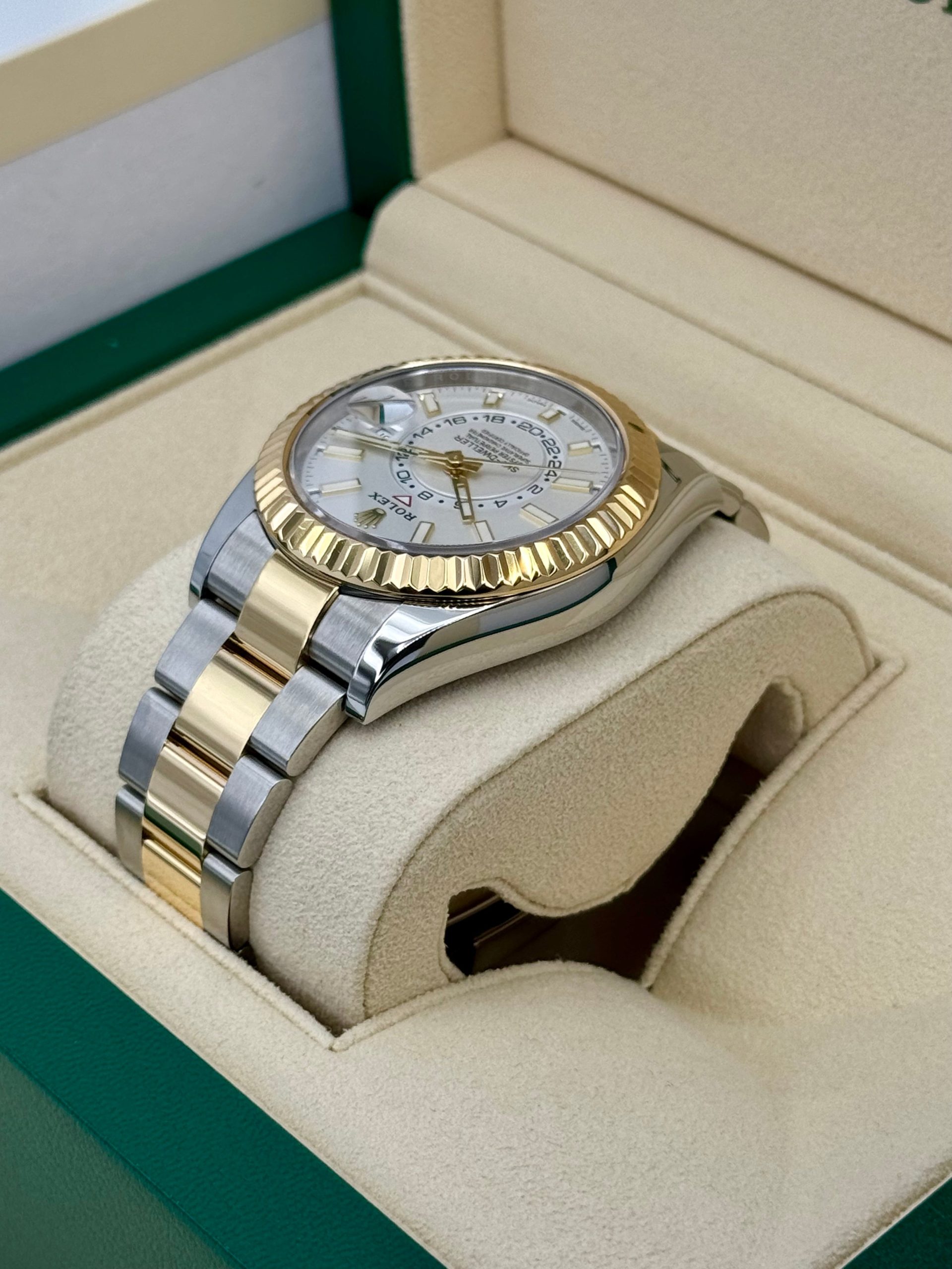 2019 Rolex Sky-Dweller 42mm 326933 Two-Tone Oyster White Dial - Image 7