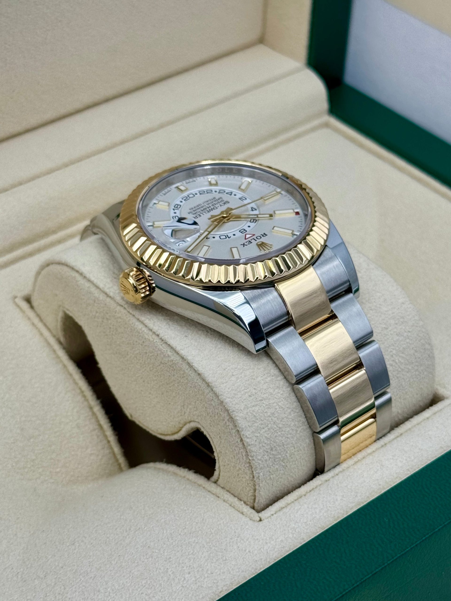 2019 Rolex Sky-Dweller 42mm 326933 Two-Tone Oyster White Dial - Image 8