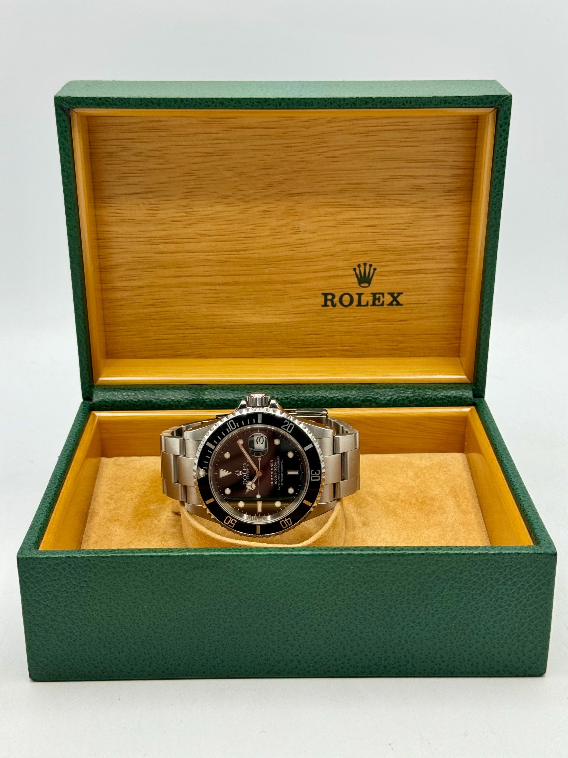 2002 Rolex Submariner Date 40mm 16610 Stainless Steel Black Dial - Image 10