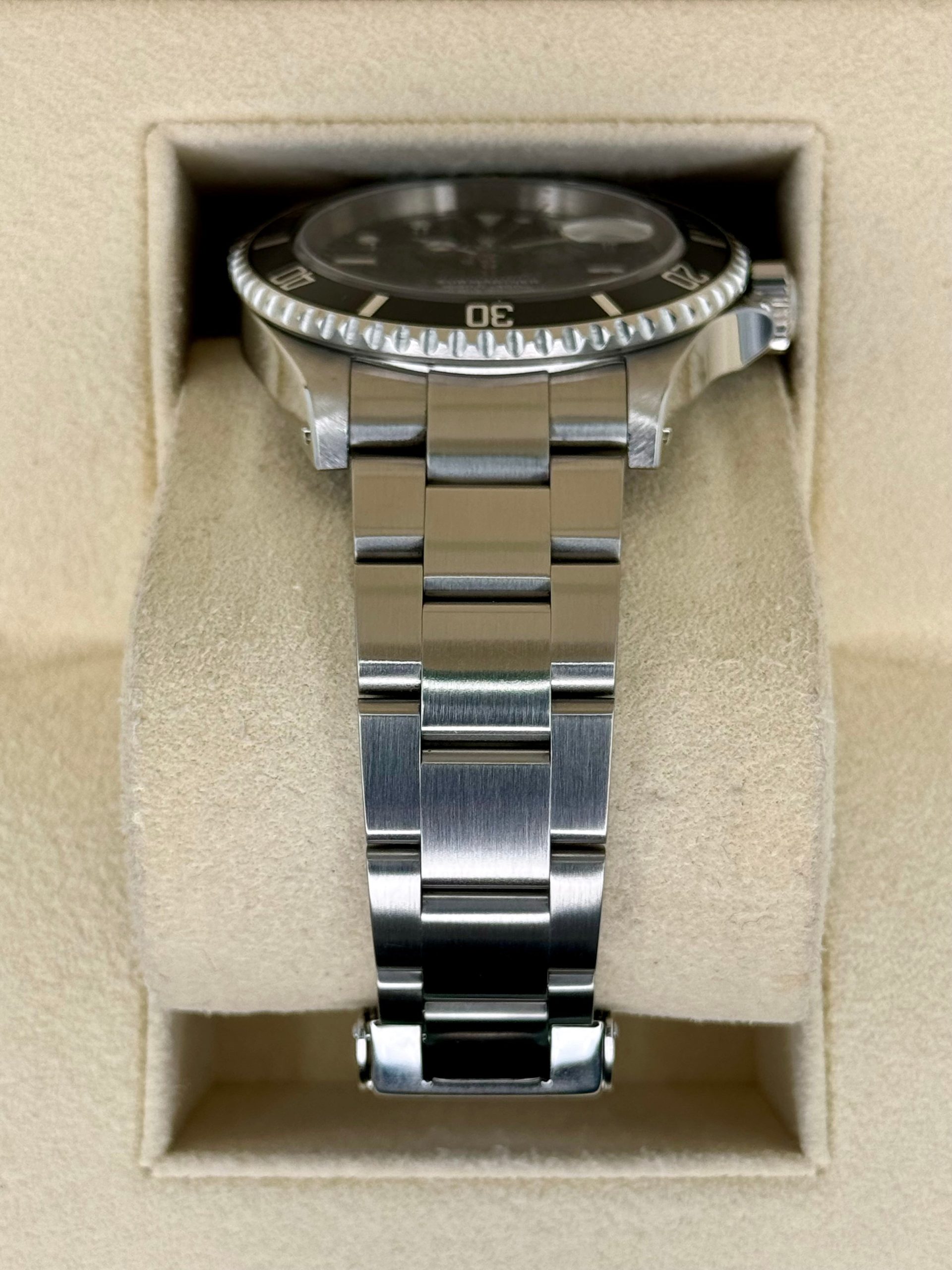 2002 Rolex Submariner Date 40mm 16610 Stainless Steel Black Dial - Image 3