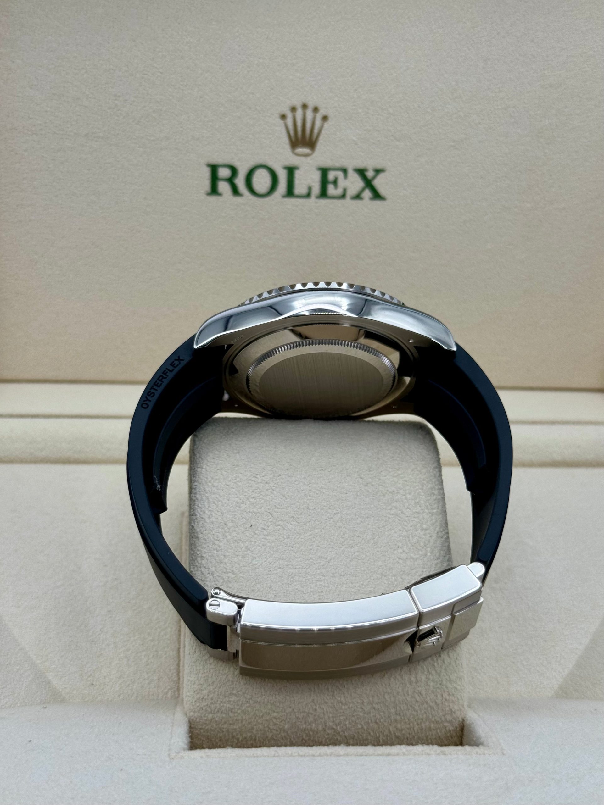 NEW 2024 Rolex Yacht-Master 42mm 226659 White Gold Oysterflex Black Dial - Image 10