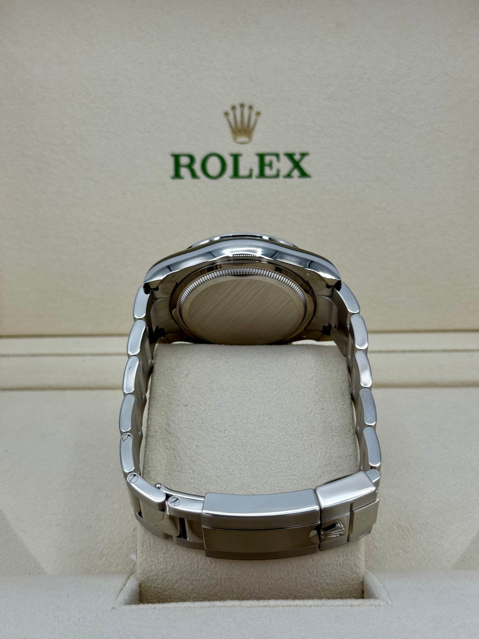 2024 Rolex Daytona 40mm 126509 White Gold Black Dial - Image 10