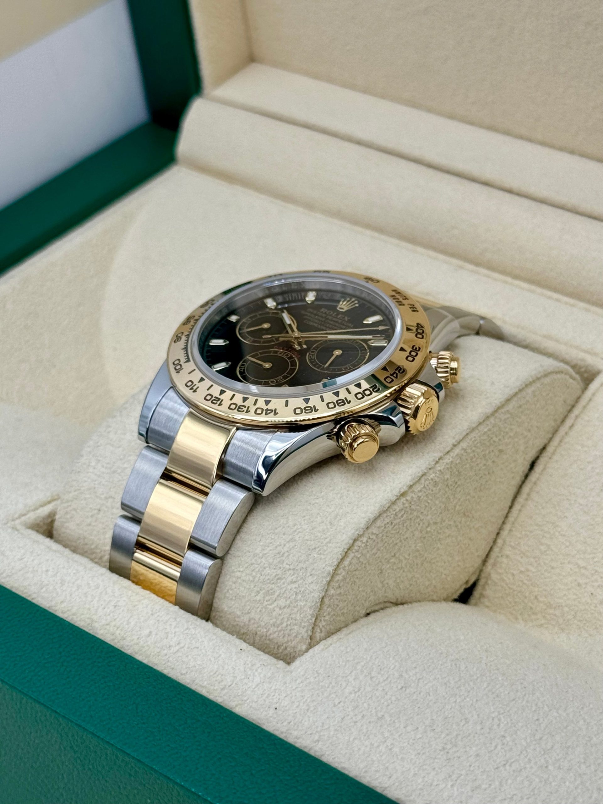 2021 Rolex Daytona 40mm 116503 Two-Tone Black Dial - Image 5