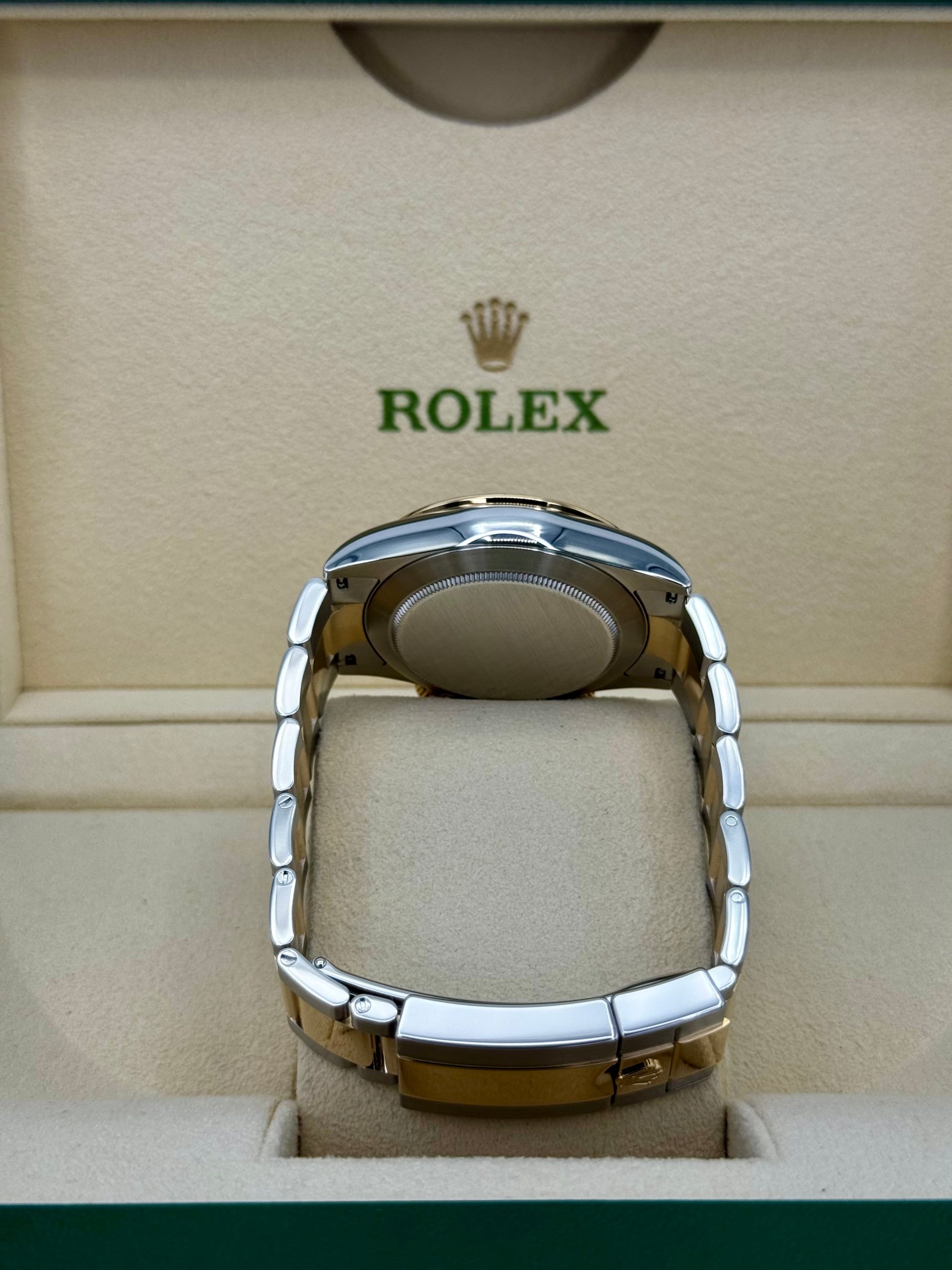 2021 Rolex Daytona 40mm 116503 Two-Tone Black Dial - Image 10