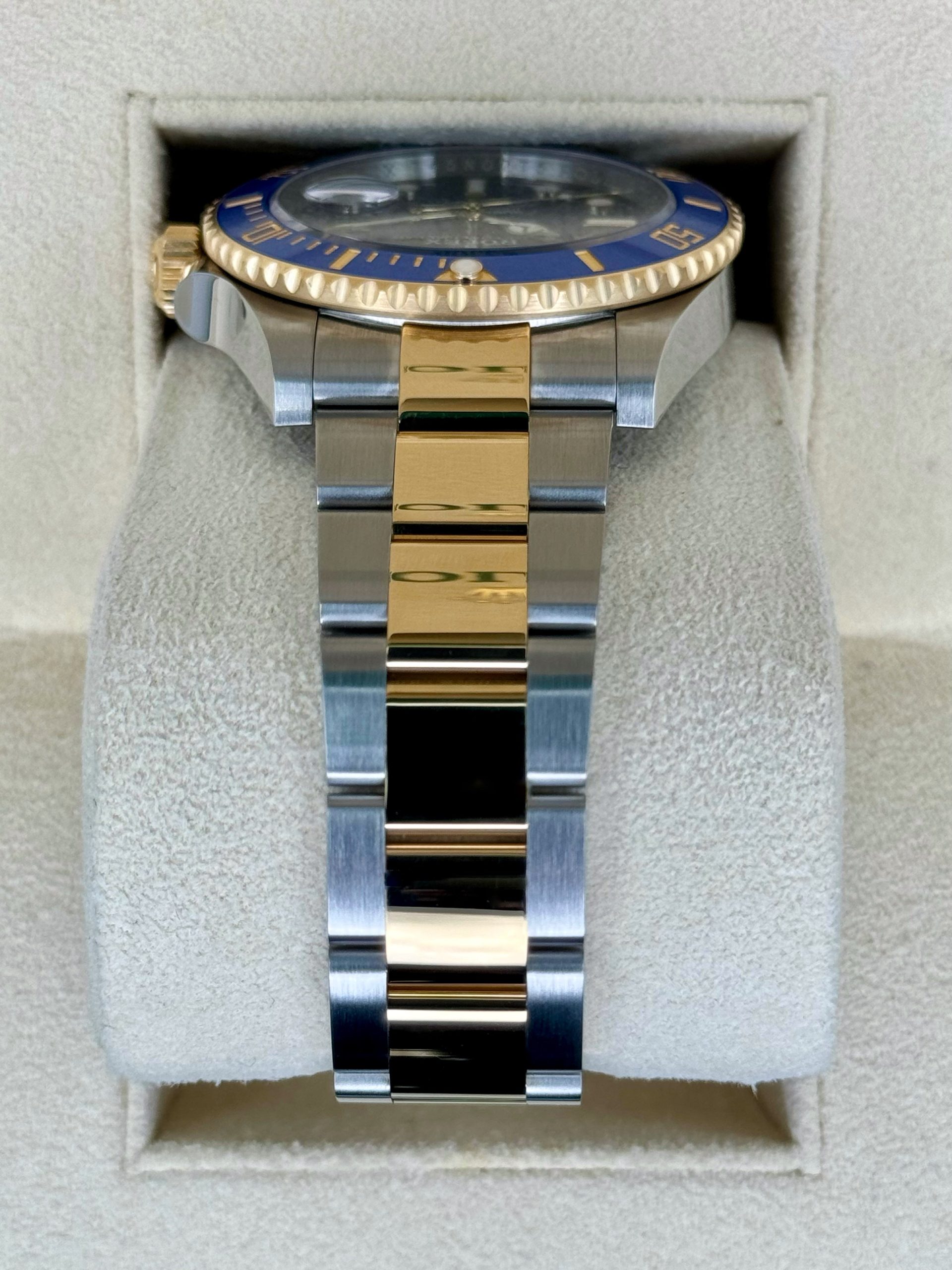 2023 Rolex Submariner "Bluesy" 41mm 126613LB Two-Tone Blue Dial - Image 4
