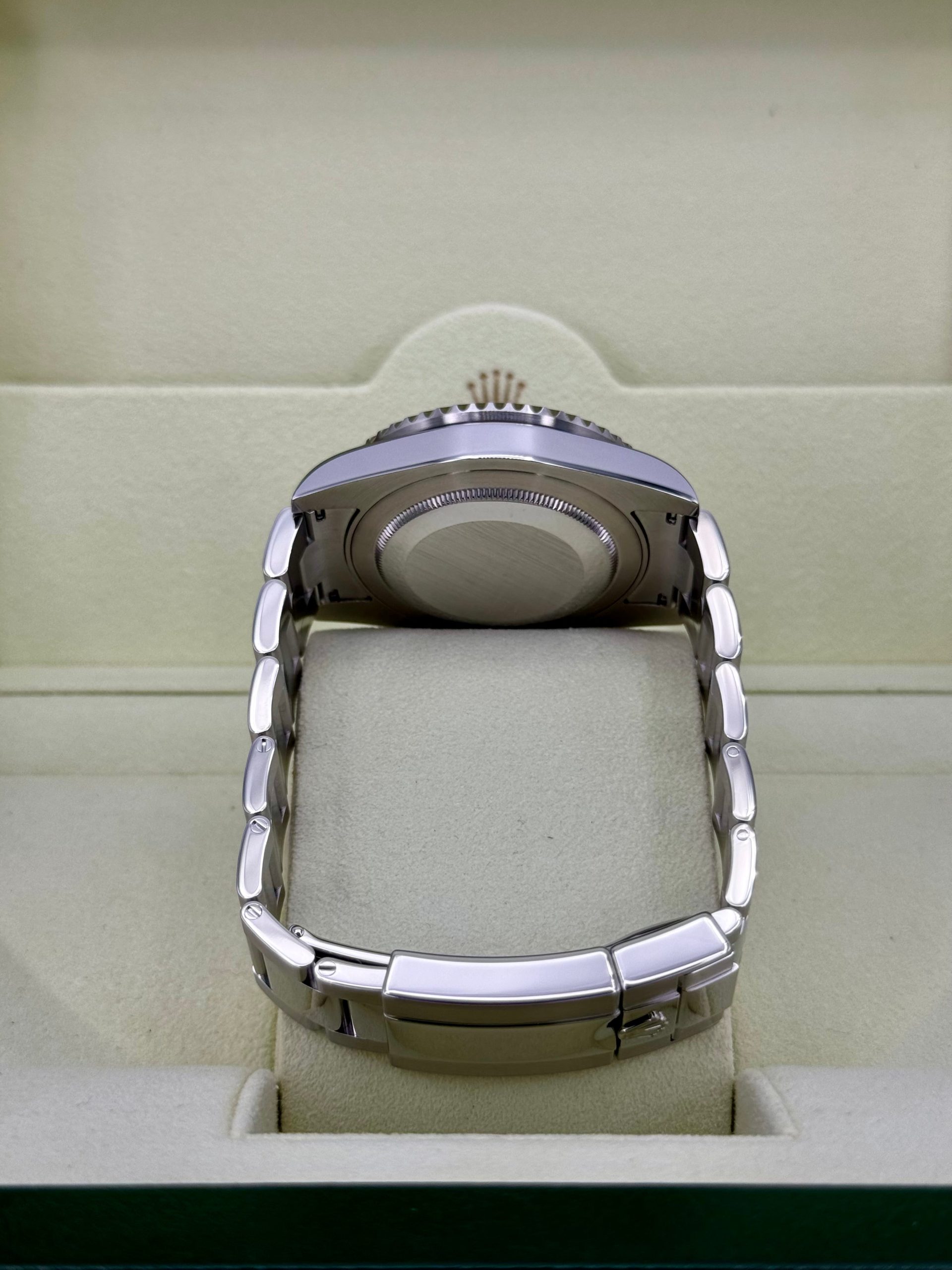 Rolex GMT-Master II 40mm 116710LN Stainless Steel Black Dial - Image 10