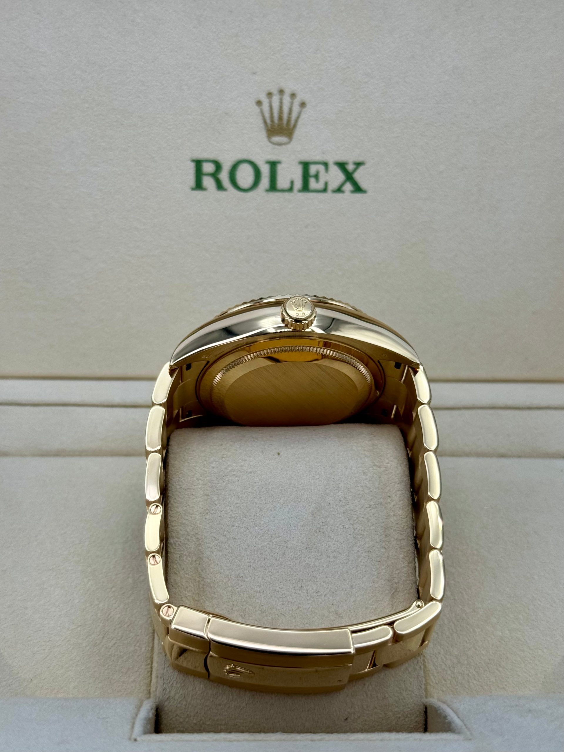 2019 Rolex Sky-Dweller 42mm 326938 Yellow Gold Oyster Champagne Dial - Image 9