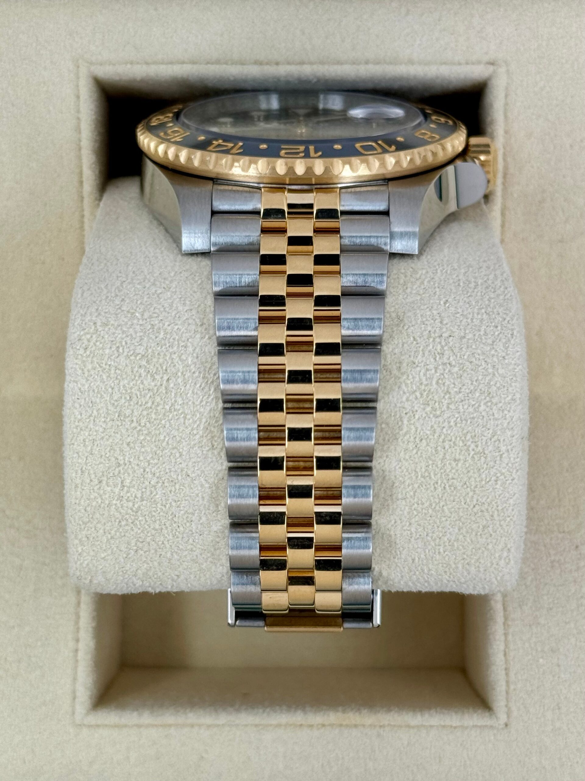 2024 Rolex GMT-Master II 40mm 126713GRNR Two-Tone Jubilee Black Dial - Image 3