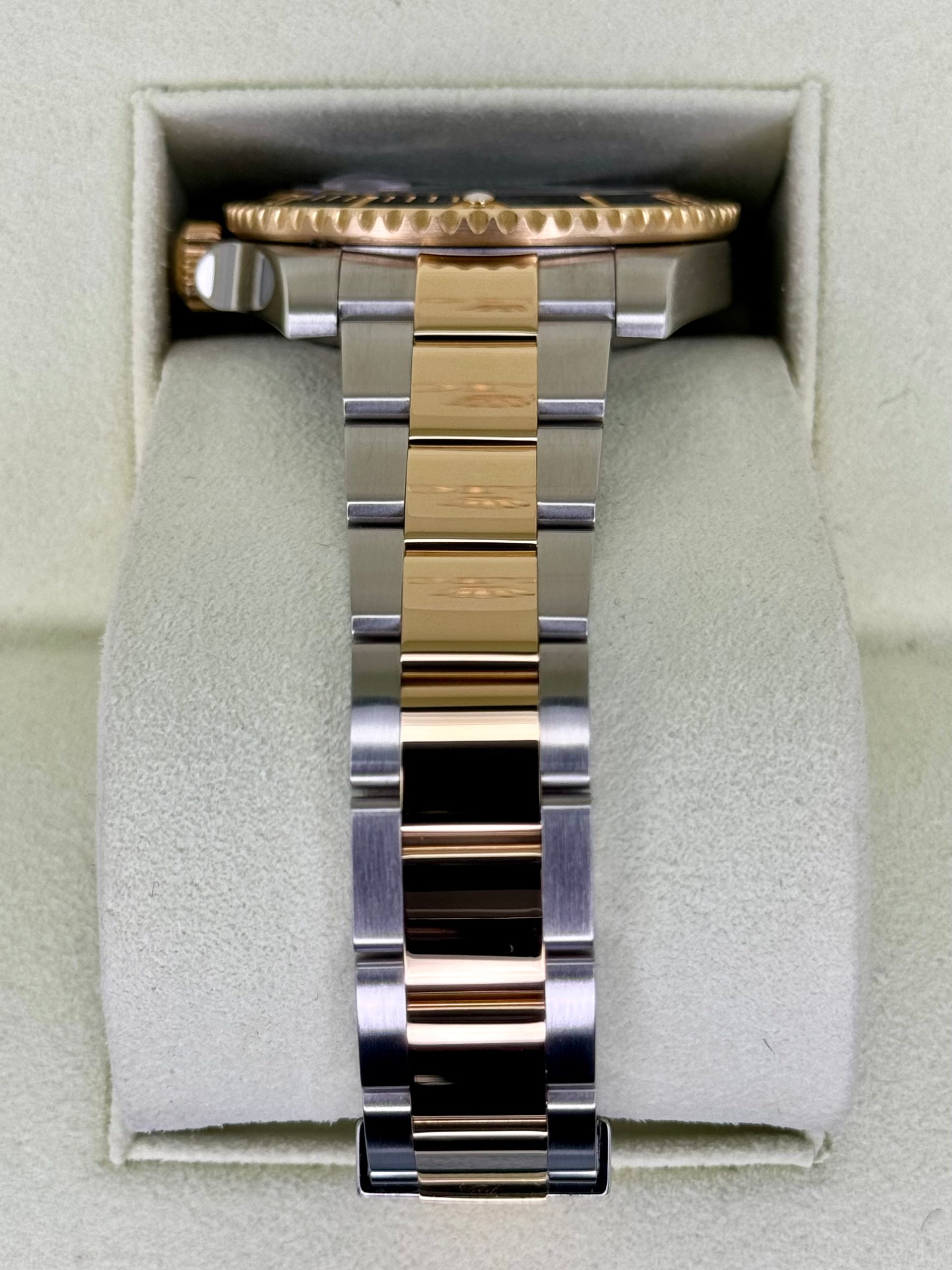 2015 Rolex Submariner 40mm 116613N Two-Tone Black Serti Diamond Dial - Image 4