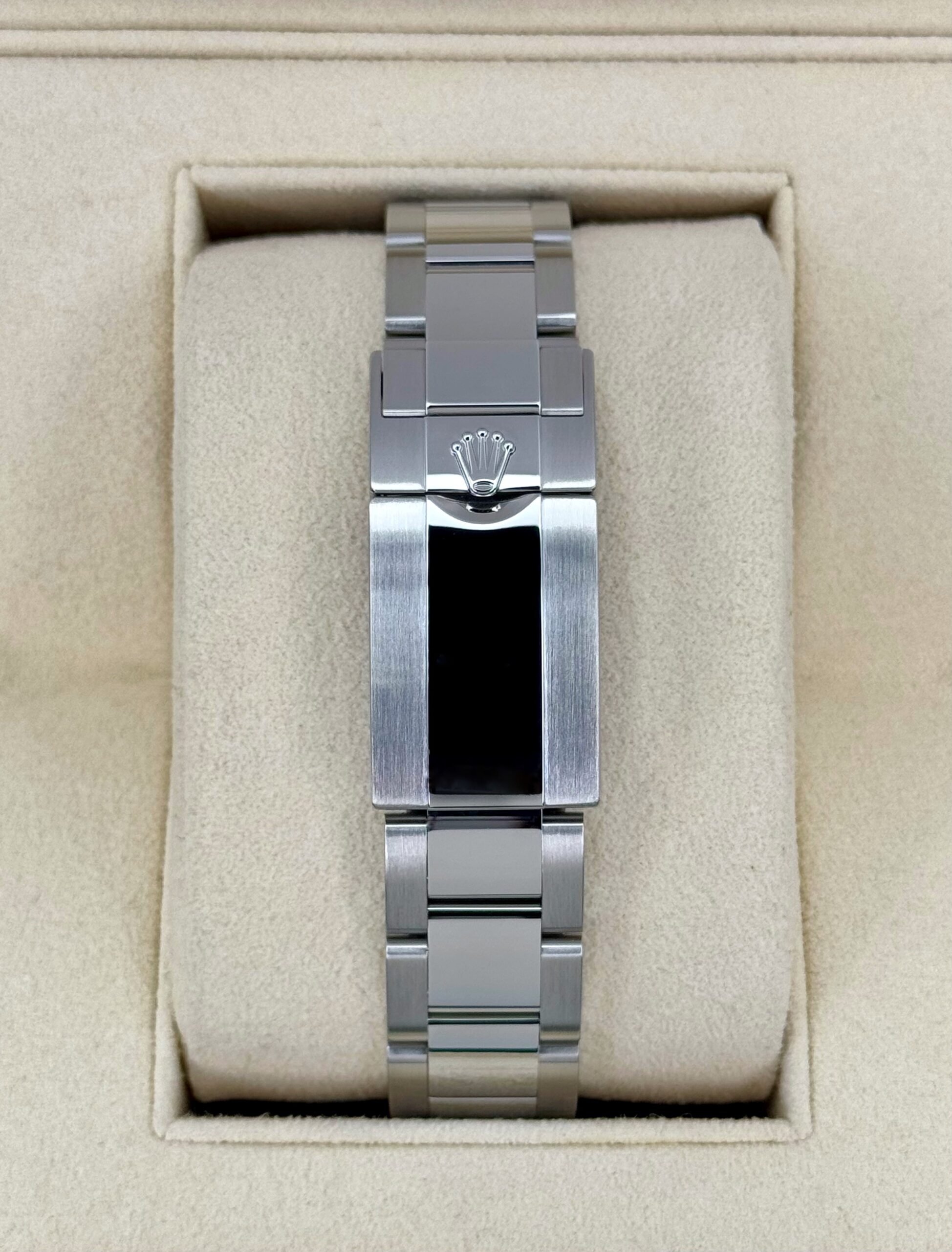 2022 Rolex GMT-Master II "Pepsi" 40mm 126710BLRO Oyster - Image 2