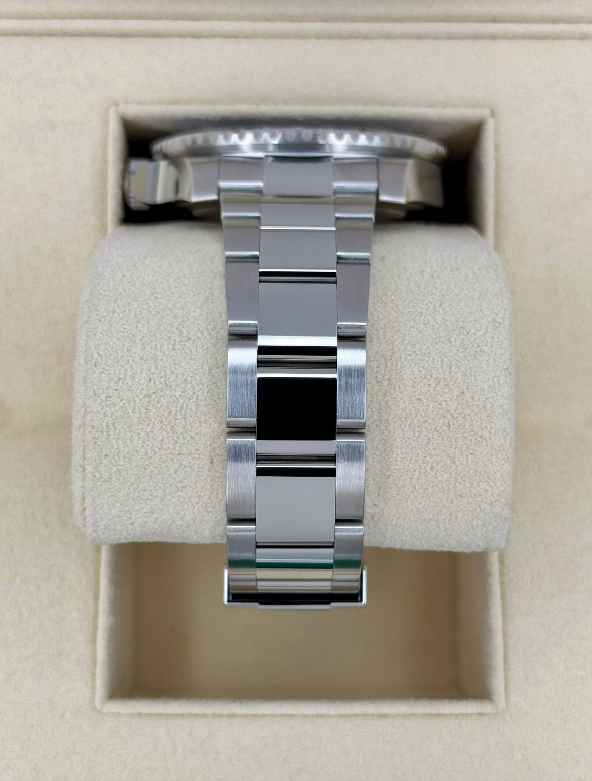 2022 Rolex GMT-Master II "Pepsi" 40mm 126710BLRO Oyster - Image 4