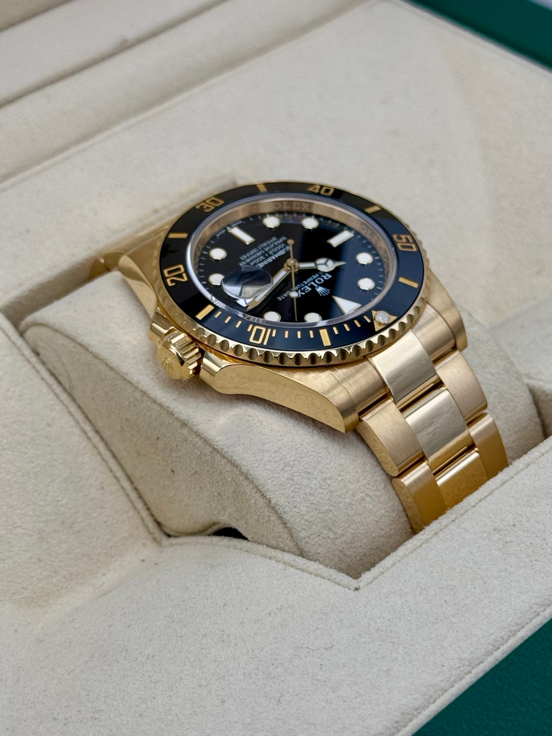 2022 Rolex Submariner 41mm 126618LN Yellow Gold Black Dial - Image 8