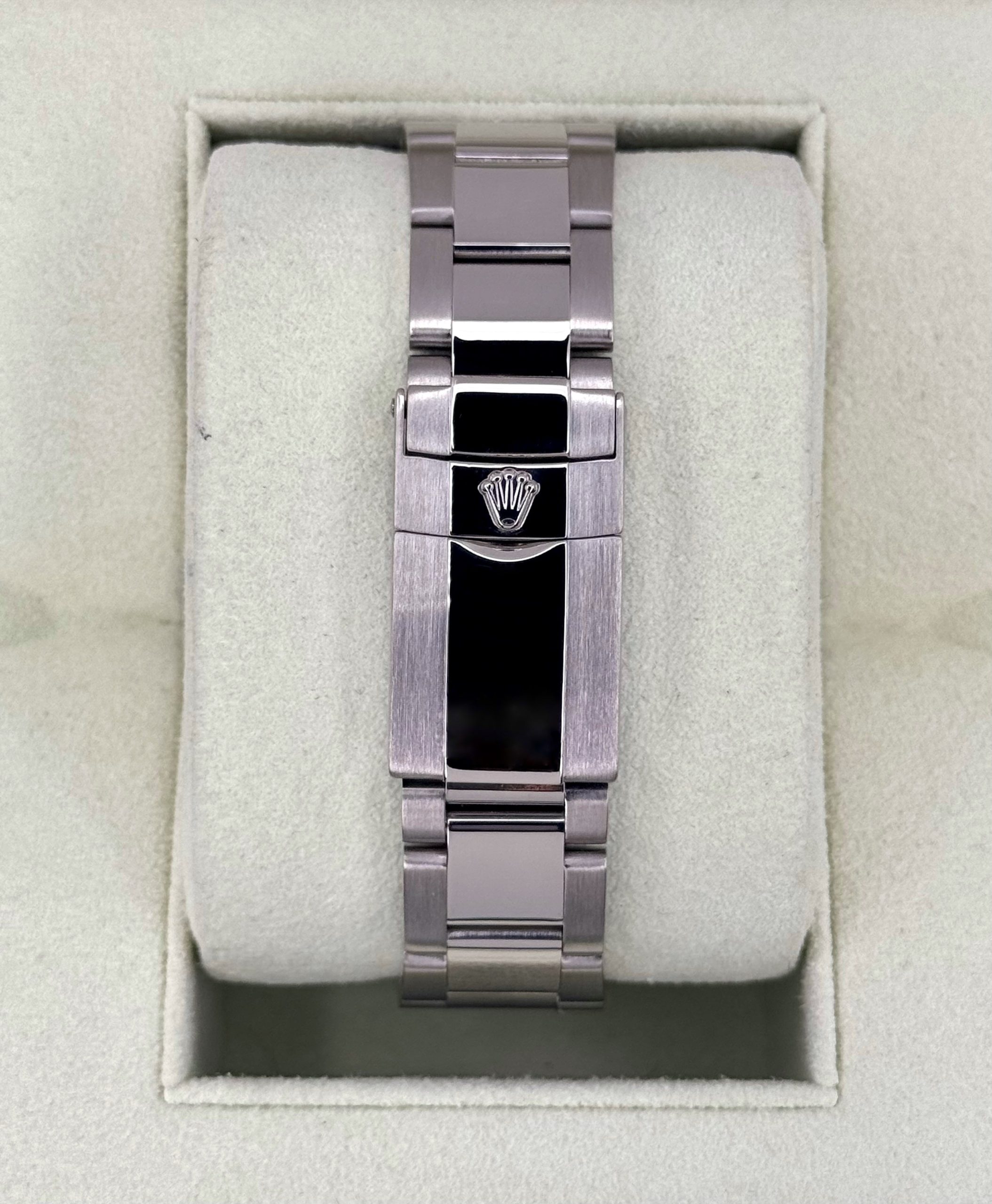 2009 Rolex Daytona 40mm 116509 White Gold Black Diamond Dial - Image 2