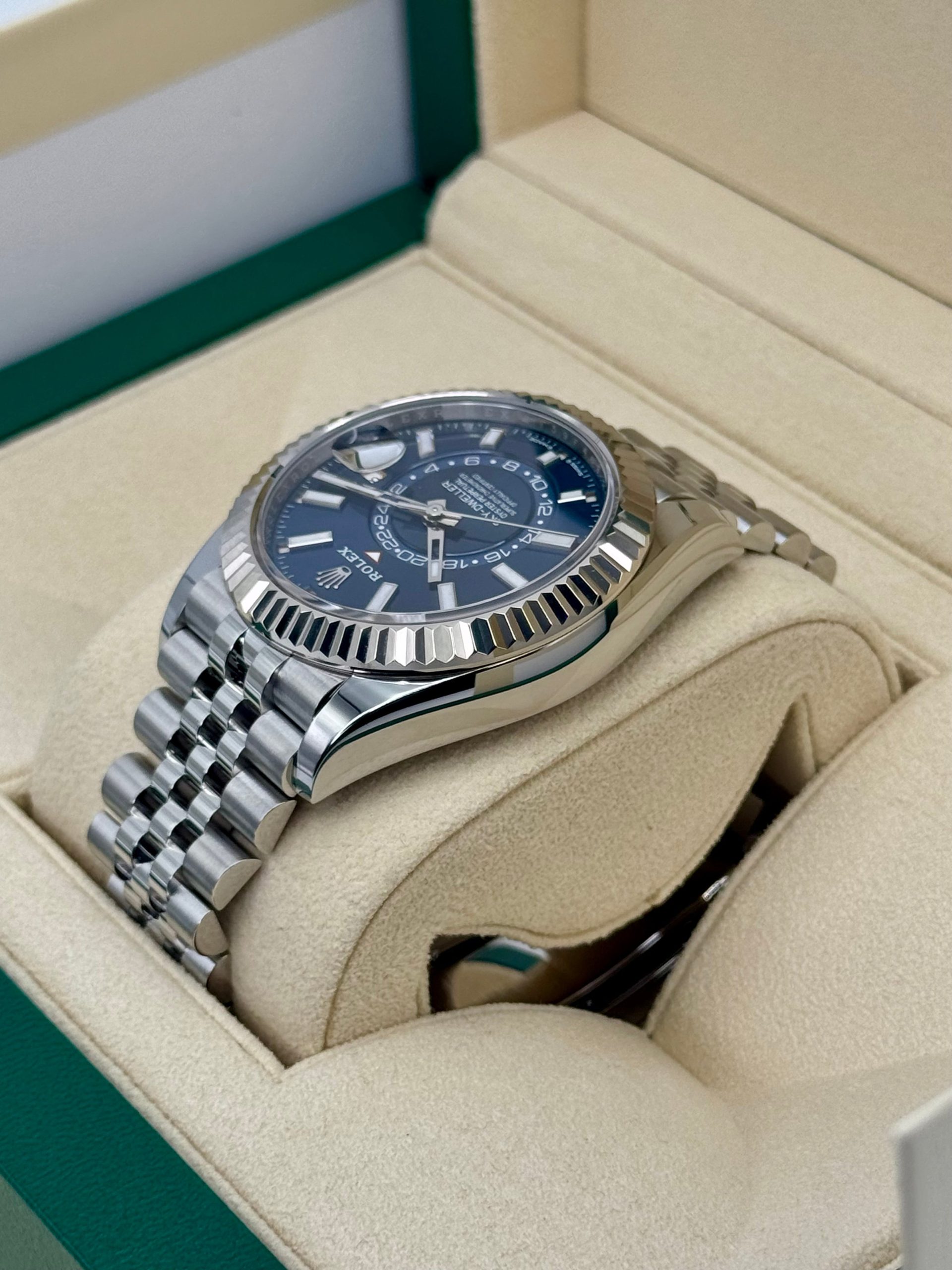 NEW 2025 Rolex Sky-Dweller 42mm 336934 Jubilee Blue Dial - Image 7
