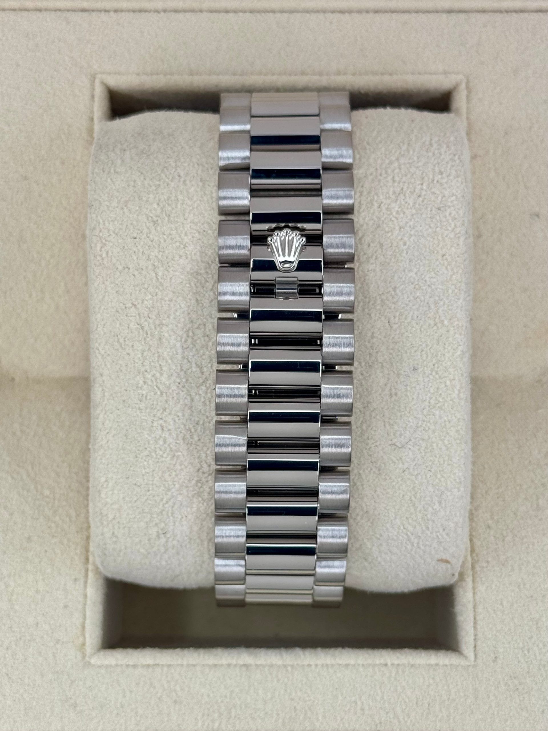 2015 Rolex Day-Date II 41mm 218239 White Gold Presidential Black Dial - Image 2