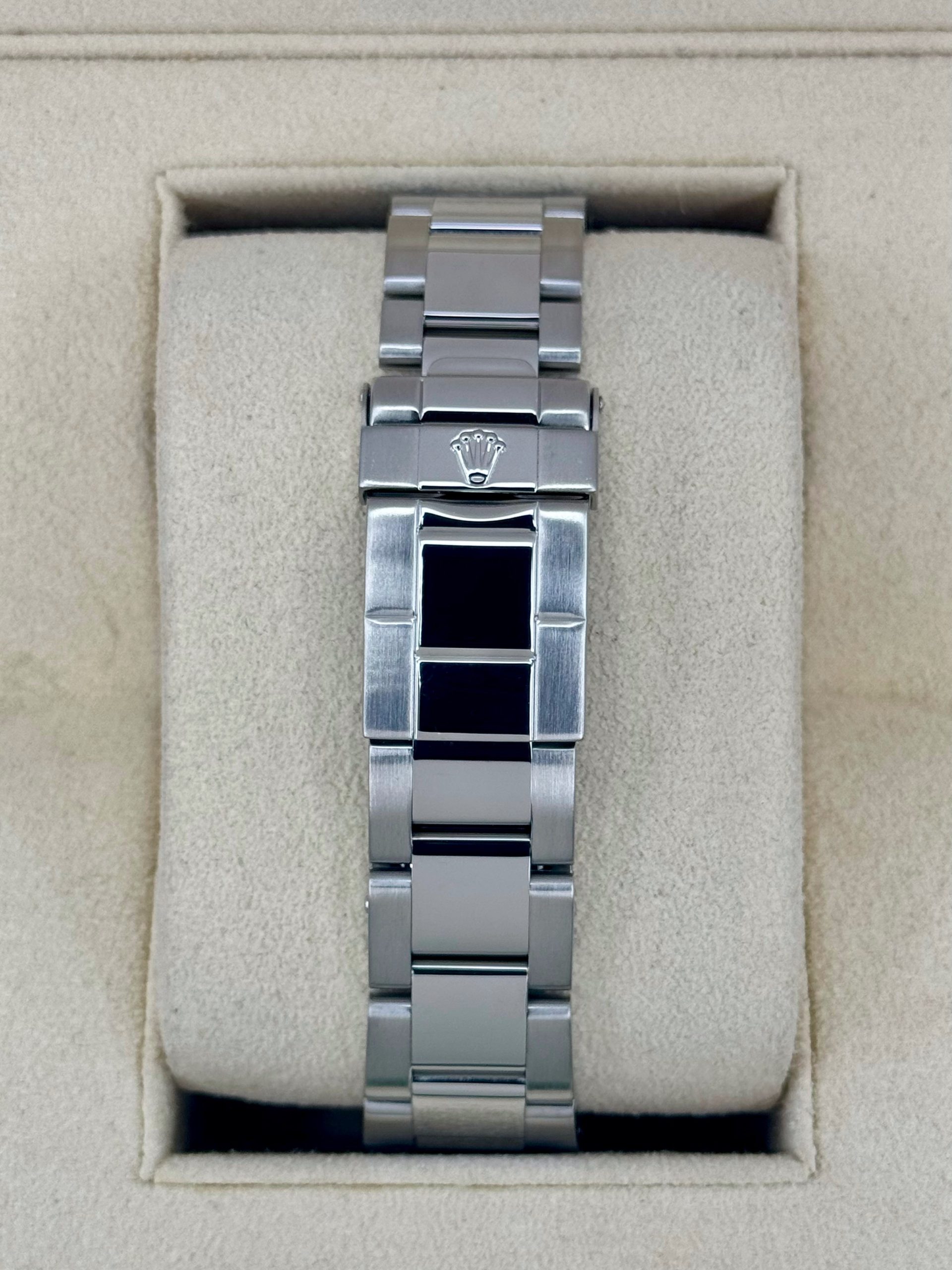 2010 Rolex Yacht-Master 40mm 16622 Platinum Bezel and Dial - Image 2