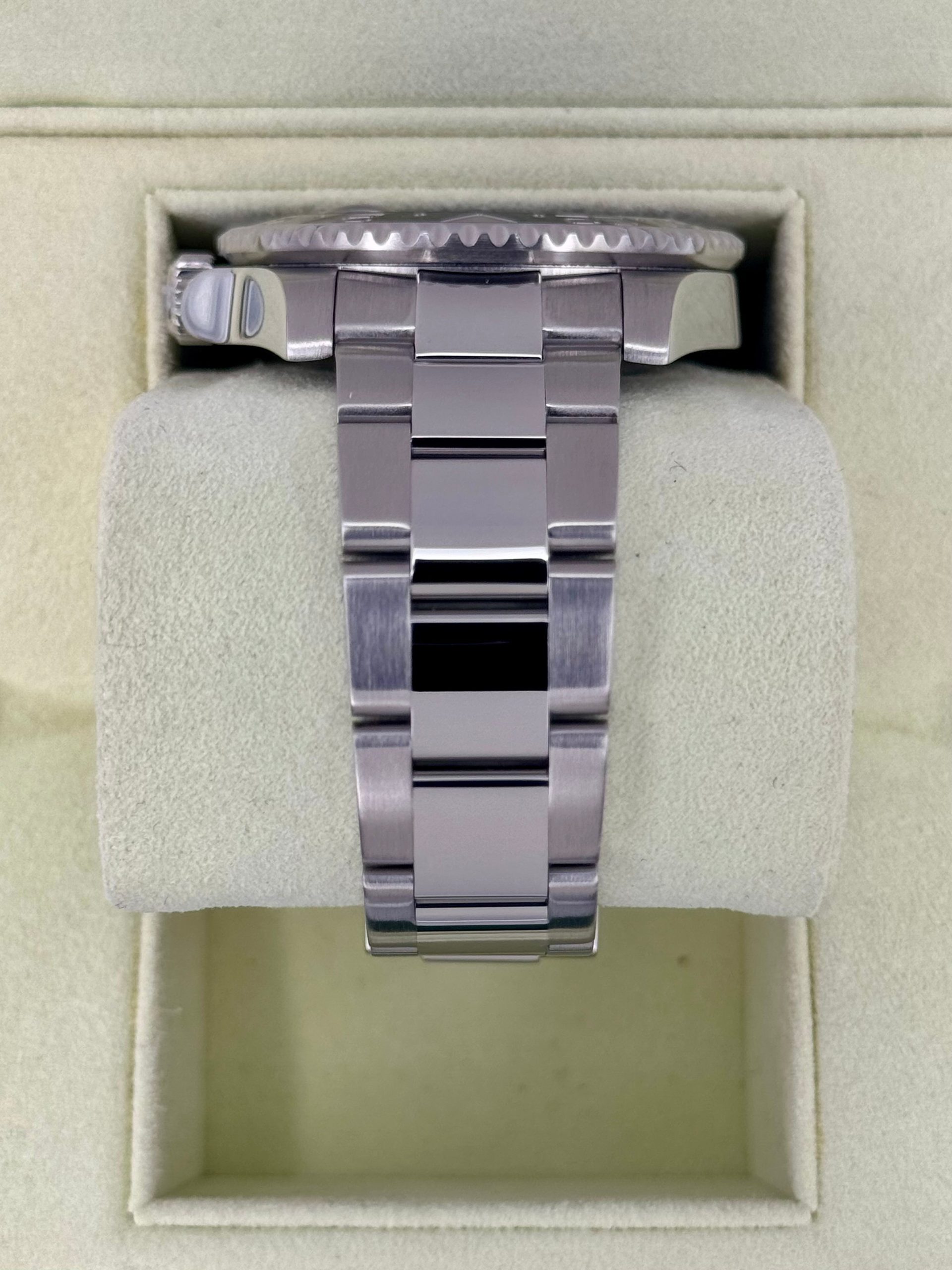 2010 Rolex GMT-Master II 40mm 116710LN Stainless Steel Black Dial - Image 4