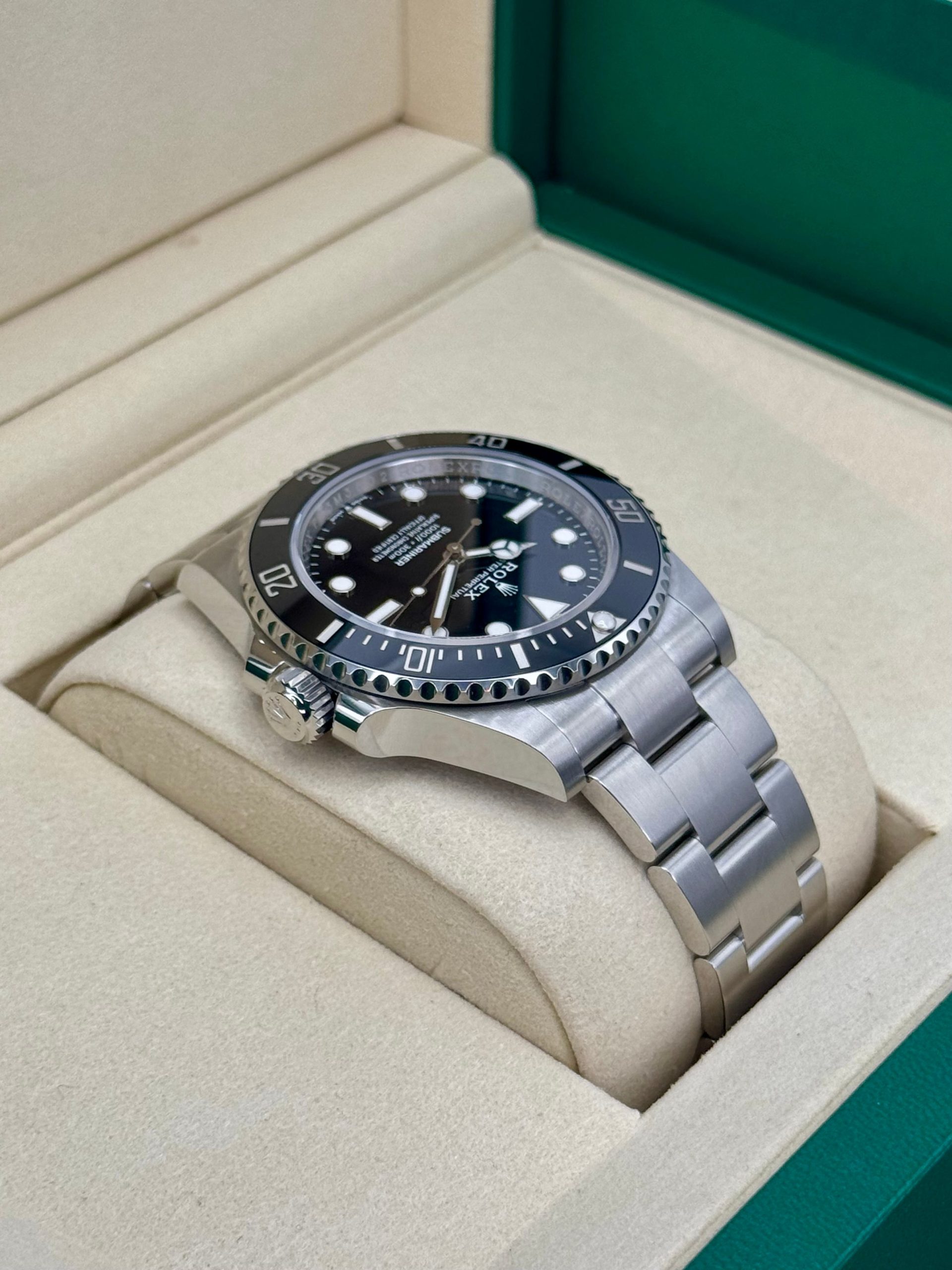 NEW 2025 Rolex Submariner 41mm 124060 Stainless Steel Black Dial - Image 8